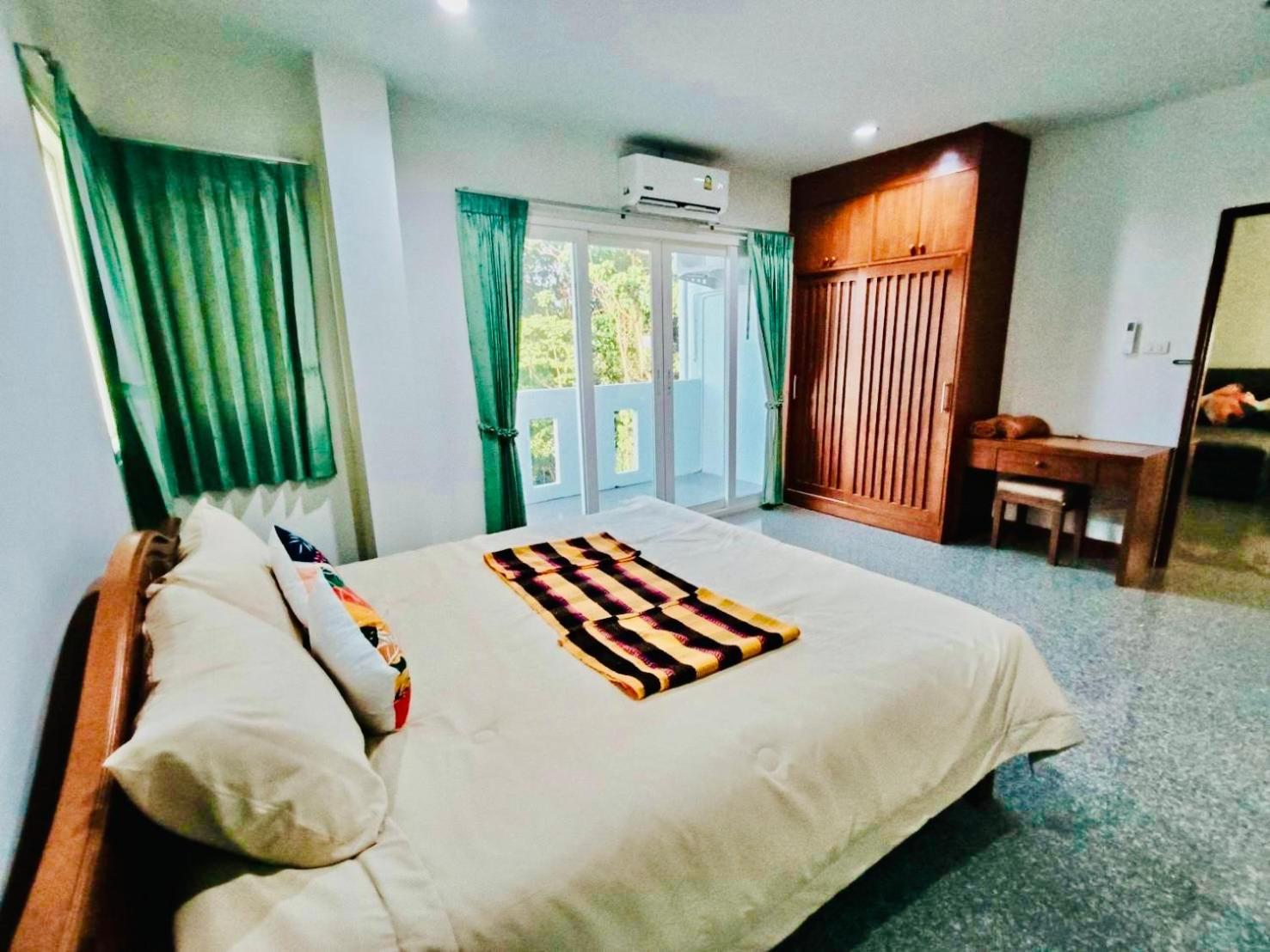 Siray House Phuket Exterior foto