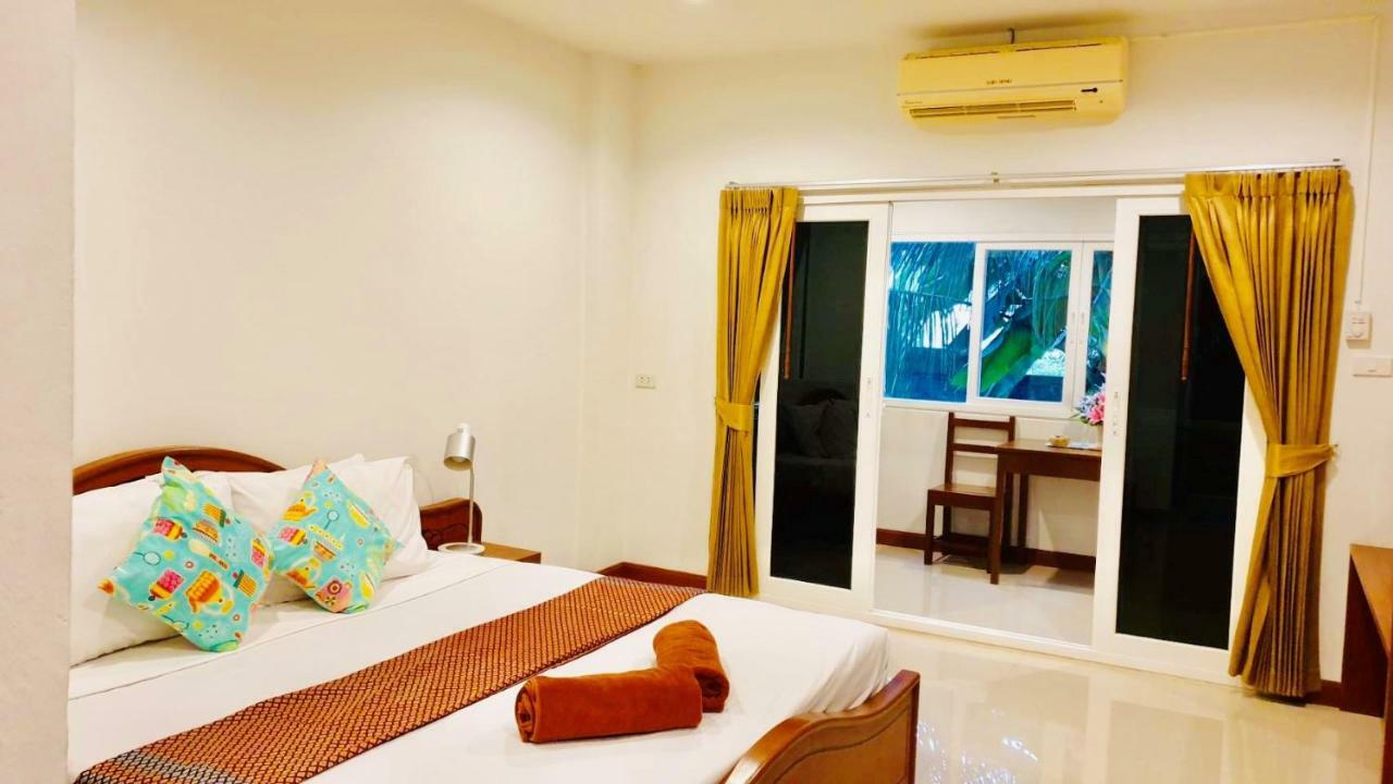 Siray House Phuket Exterior foto